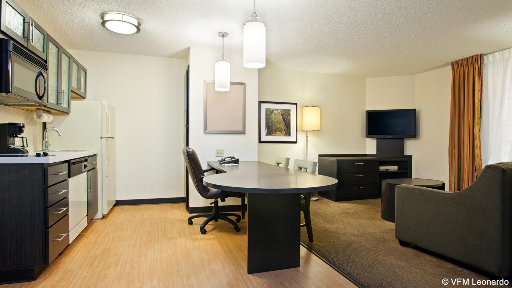 Sonesta Simply Suites Clearwater Esterno foto
