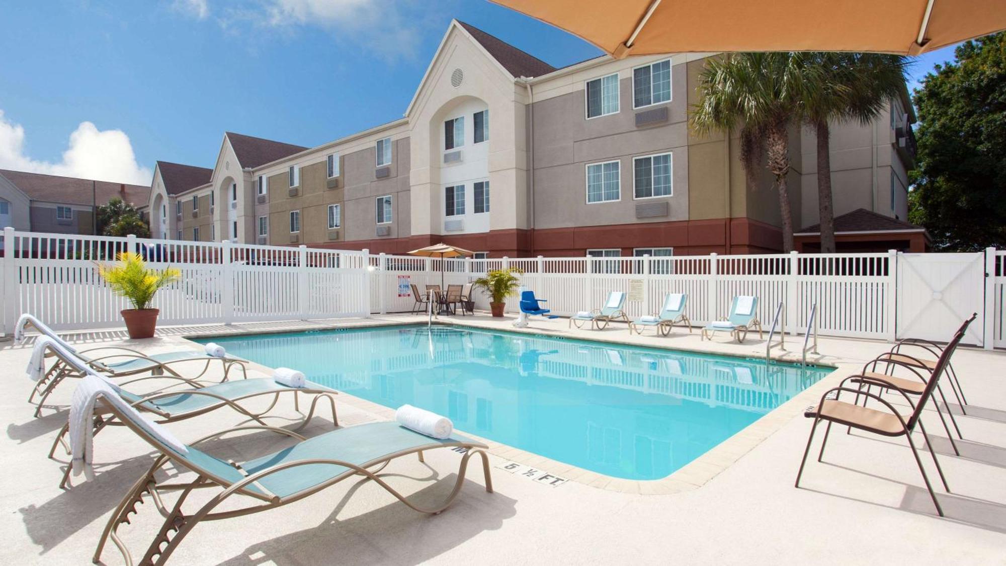 Sonesta Simply Suites Clearwater Esterno foto